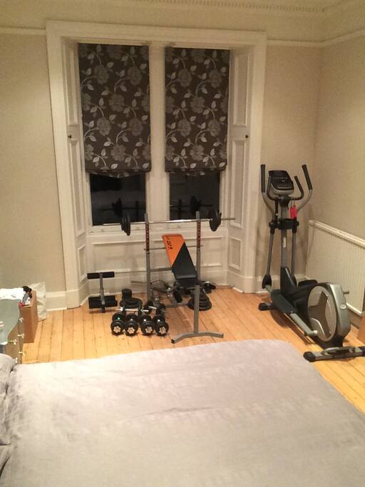 Bedroom with optional Gym/Chaise Longue