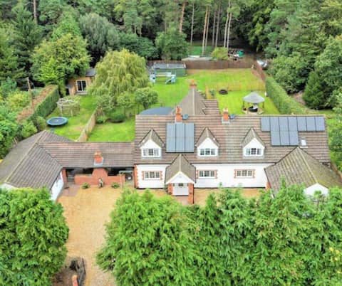 Norfolk Hen & Stag Retreat sleeps up to 26