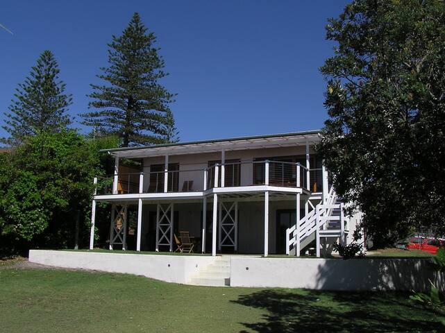 Best beachfront New Brighton gallery image 2