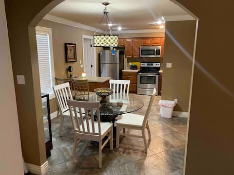 The Escape - Executive/Vacation Rental Home