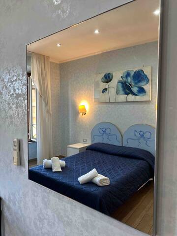 Elegant Rione Monti Suite gallery image 3