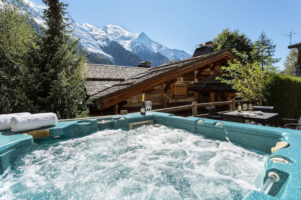 Hot tub on terrace