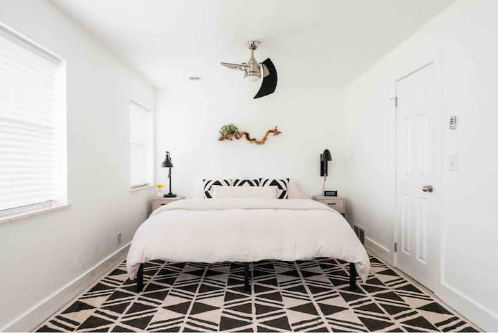 غرفة النوم الرئيسية 