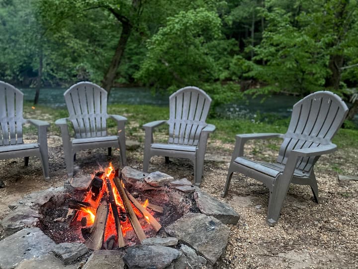 Relax & Unwind at the Chestatee River Retreat Houses for Rent in