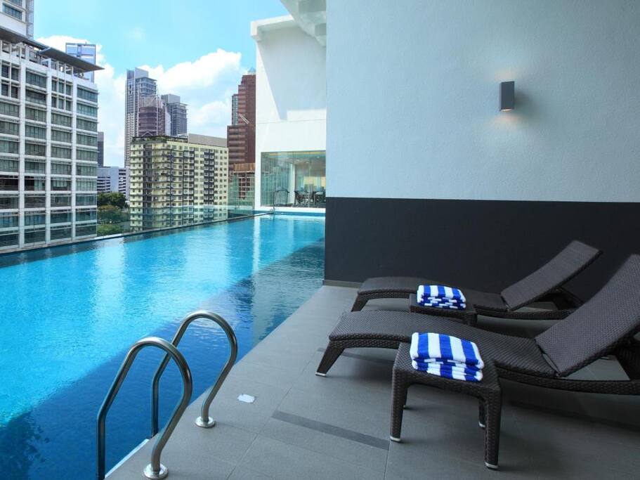 Infinity Swimming Pool