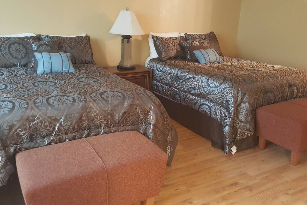 Family Suite with two Queen size premium beds