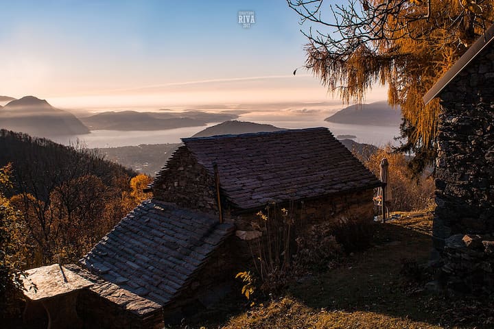 Mountain hut "Vrei" - Lake Maggiore view