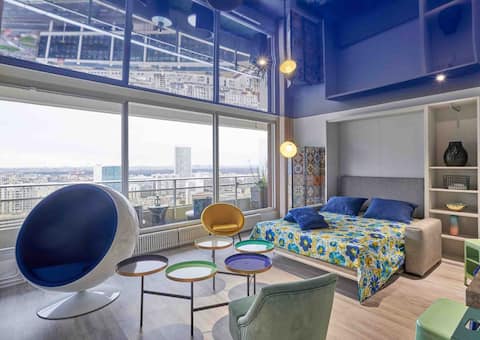 Top Airbnb: 22nd floor View of all of Paris and the Eiffel Tower in Puteaux