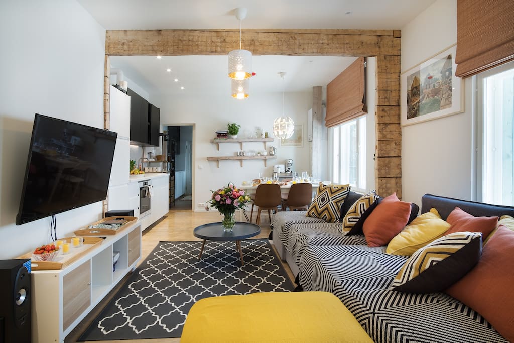 Livingroom with the hudge sofa