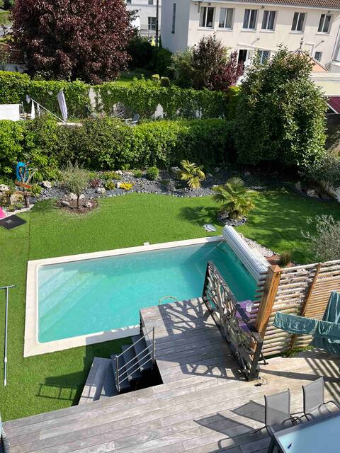 Downtown house/pool