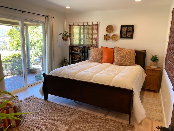 King bed in bedroom 2