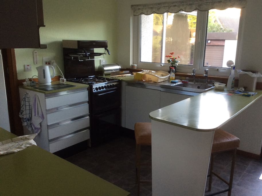 Fully equipped kitchen