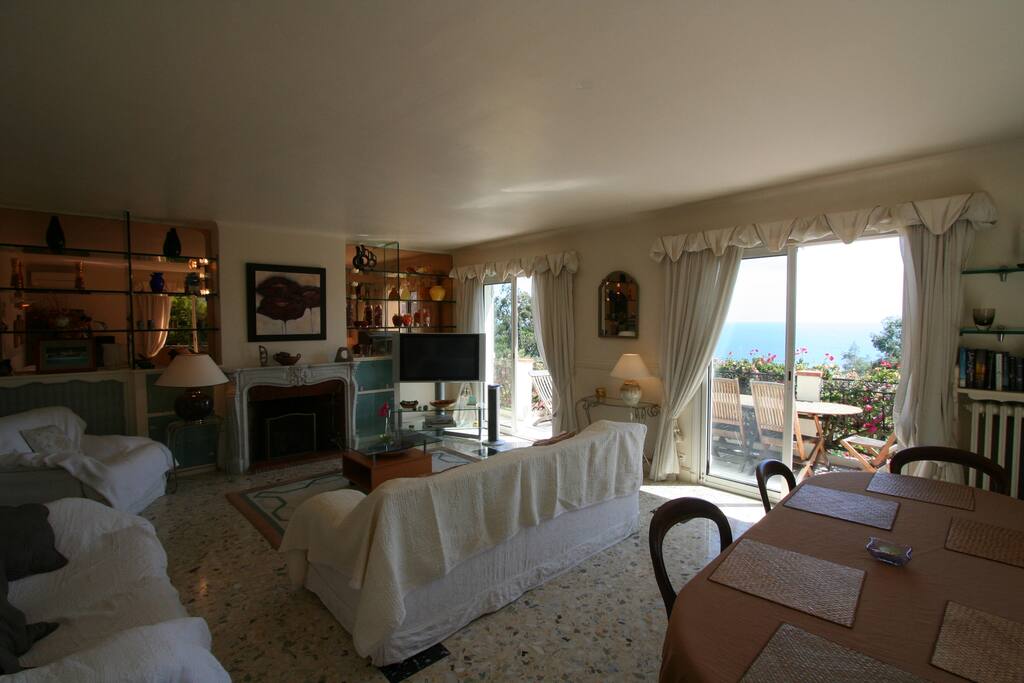 Part of salon overlooking the Bay