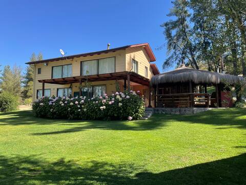Casa Lago Rapel