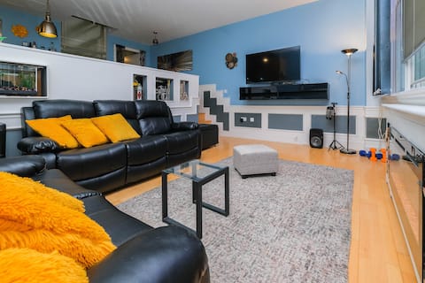 Successful Airbnb property: Luxurious Waterfront Apartement in Central