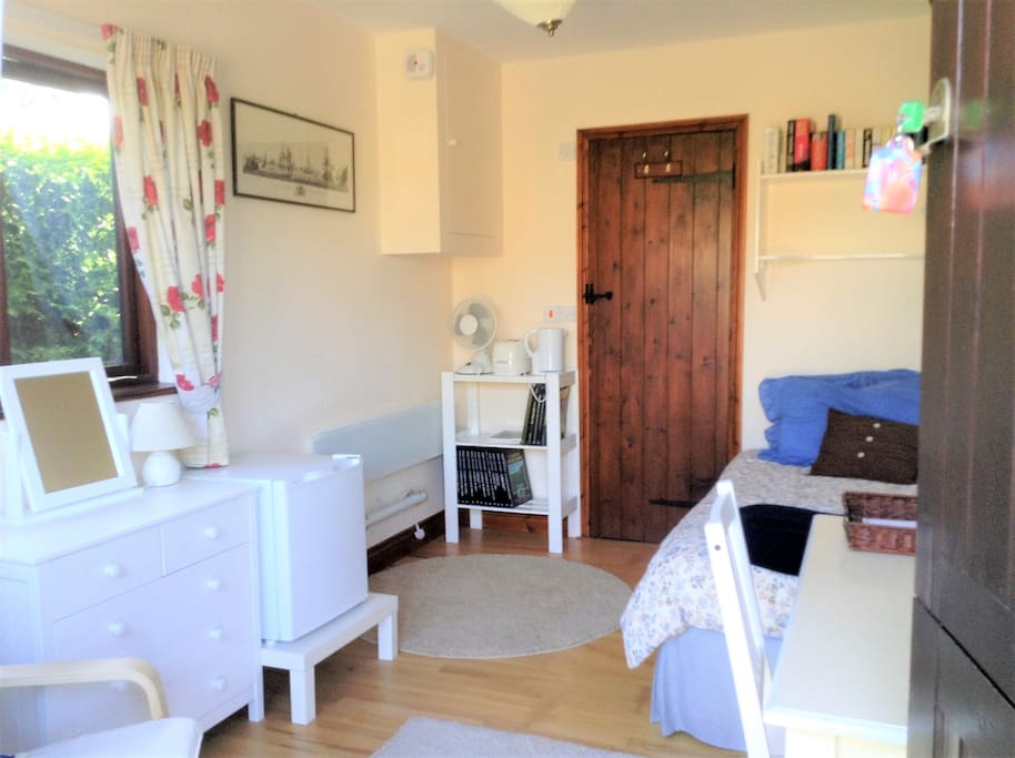Fridge, kettle, toaster, fan, small steam iron & table-top ironing board, wi-fi, panel heater, etc..