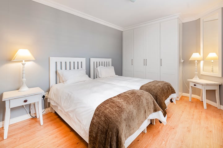 卧室2 -加大单人床