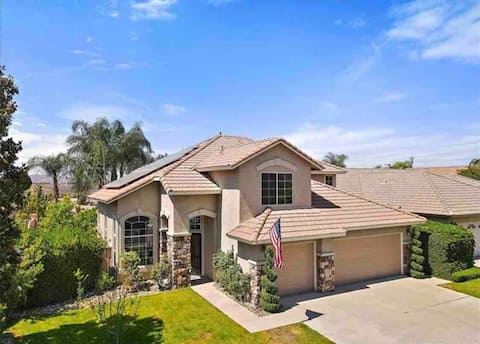 Beautiful Mountain View Private Home