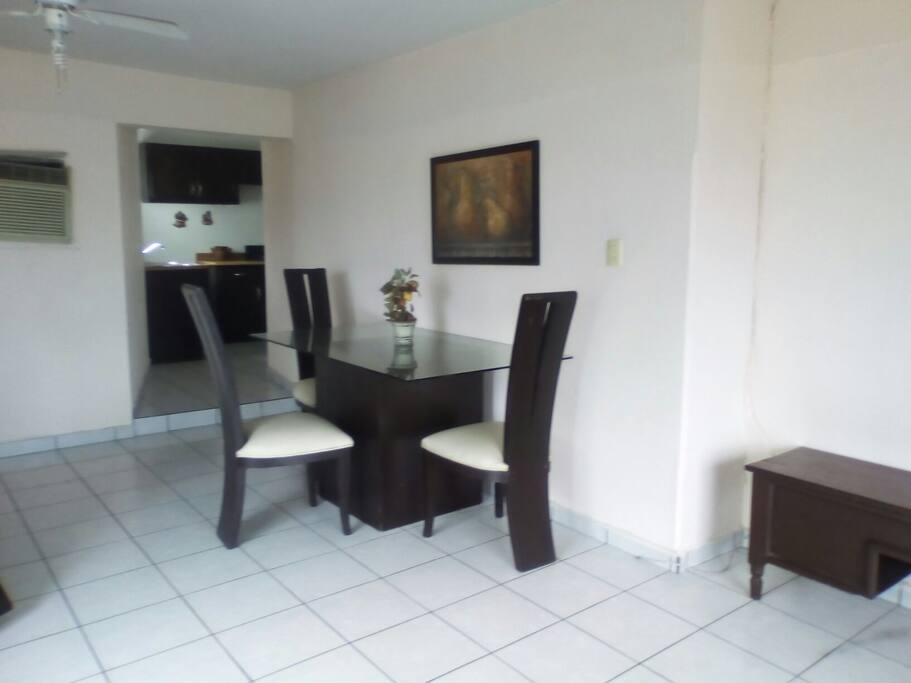 y el comedor, sala comedor una sola pieza