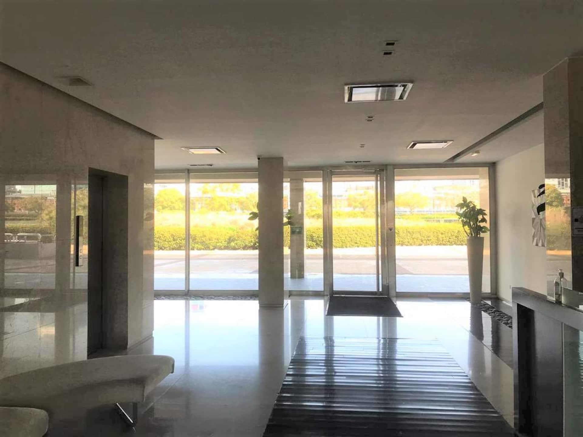 Apartamento de dois quartos em Puerto Madero com vista para o dique
