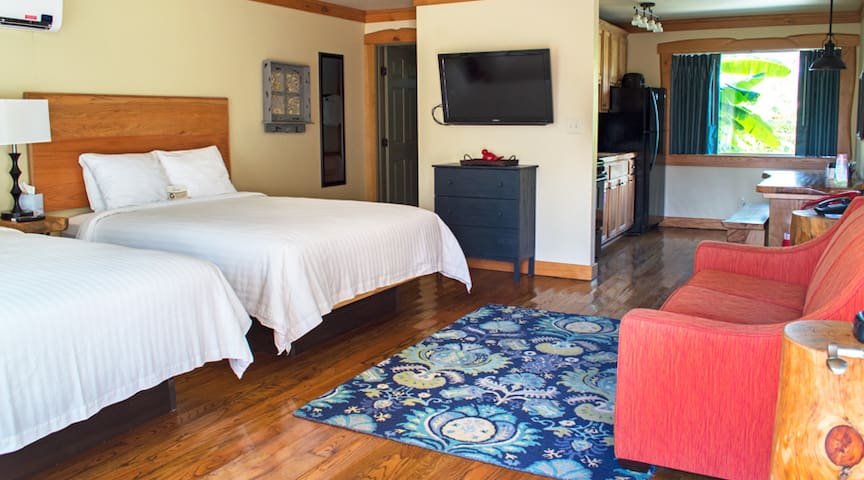 Airbnb Comal River Vacation Rentals Places To Stay Texas