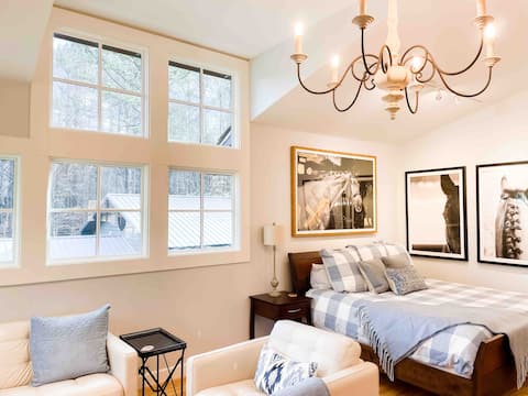 LUXE stay“The Carriage House” Windwood Equestrian