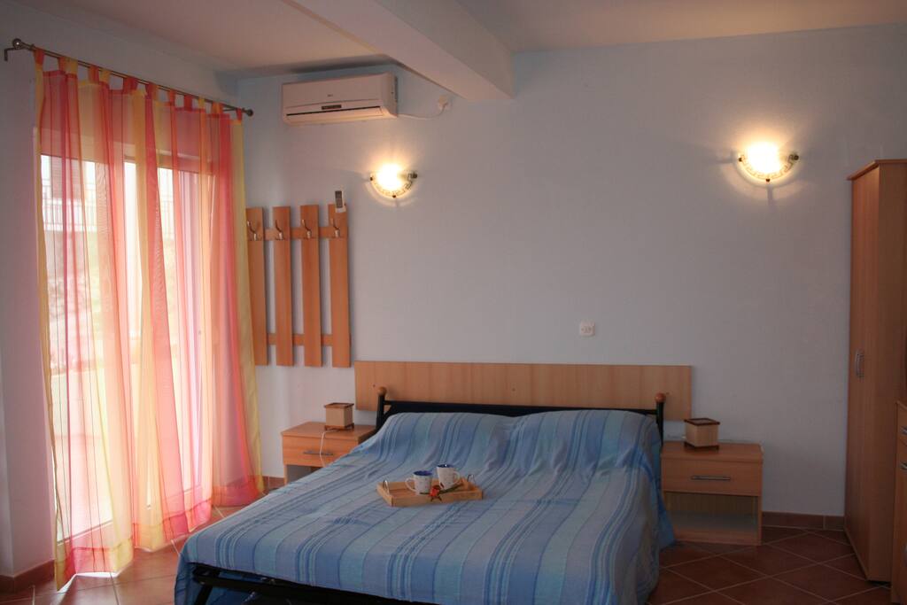 Apt Wendy double bed
