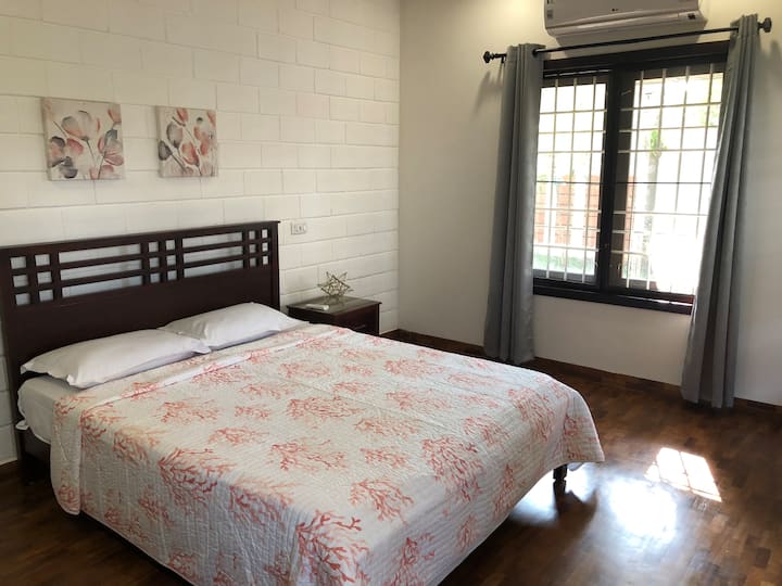 غرفة نوم في الطابق الأرضي 2