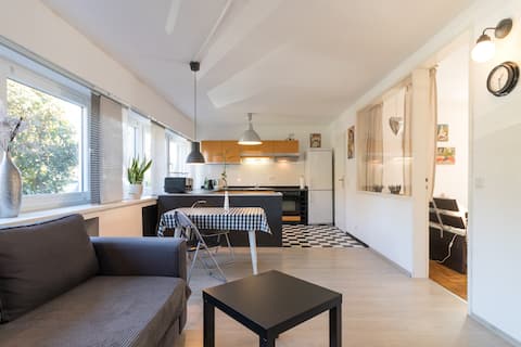 Top Airbnb: Great equipped apartment with terrace in Krefeld