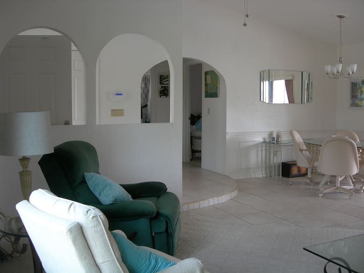 Port Charlotte Florida Retreat, 2/2,  Private Pool - Port Charlotte