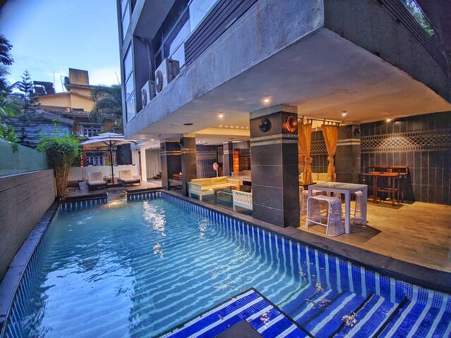 Premium 8BR villa w private pool nr candolim beach