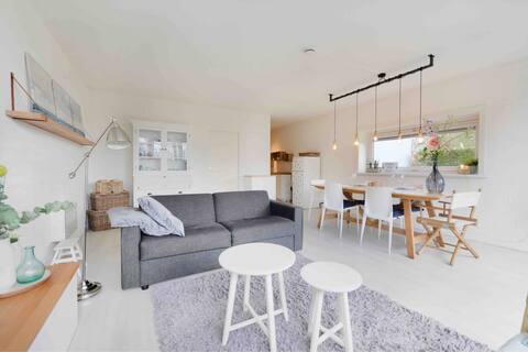 Stylish apartment with garden next to beach&harbor