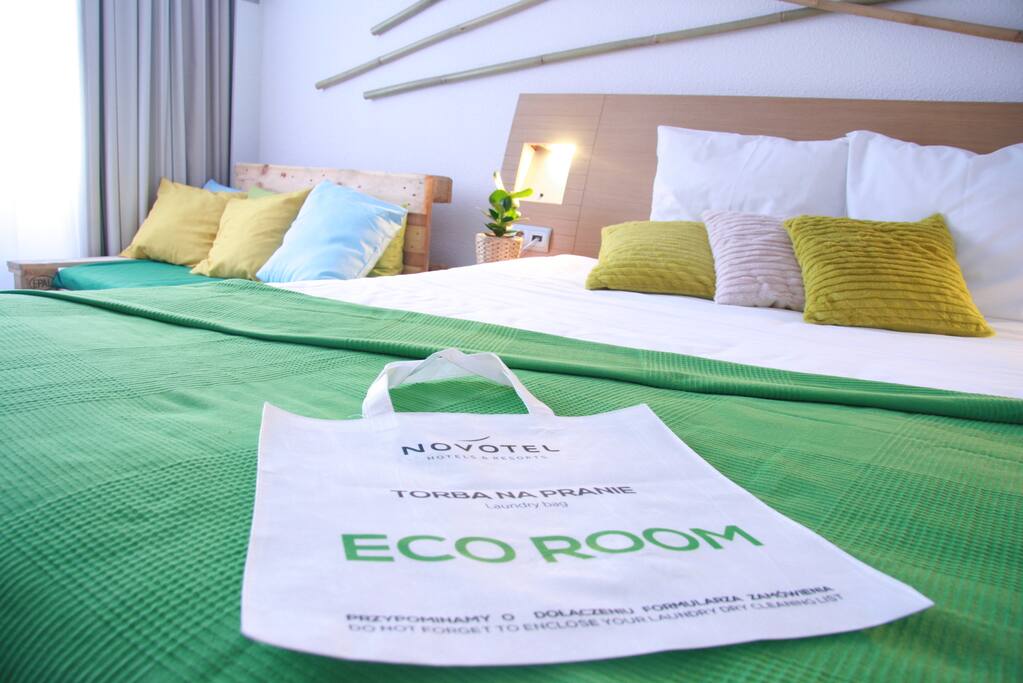 In this room you can find:
• Recyclable wooden pallet sofa
• Planet 21 tree
• Solar Charger
• Aroma Therapy