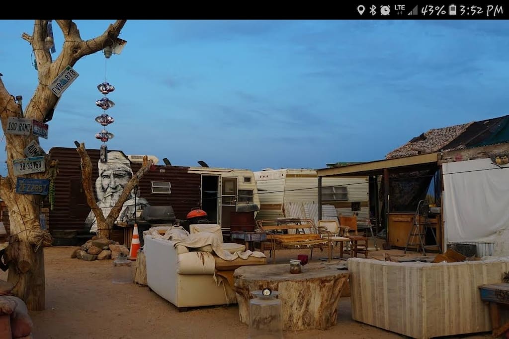 Ca Ponderosa, Slab cityThe Trailer Campers/RVs for Rent in CA