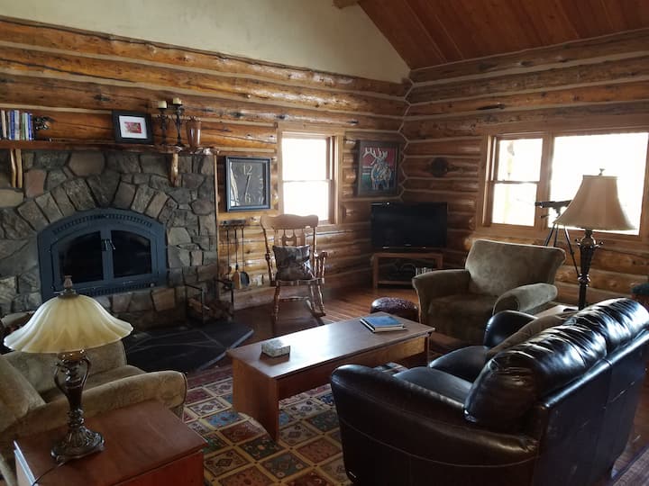 Crazy Mountain Cabin - Montana
