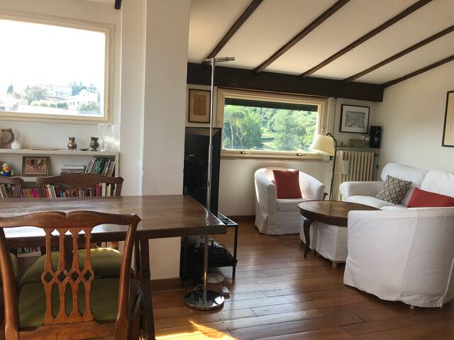 Superb Views of Duomo, silent penthouse, center! gallery image 2