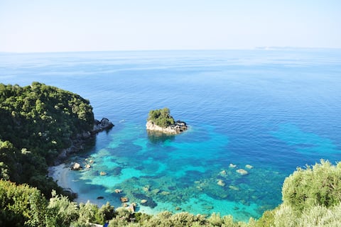 Mikri Akti, Isolated Studio with great sea view