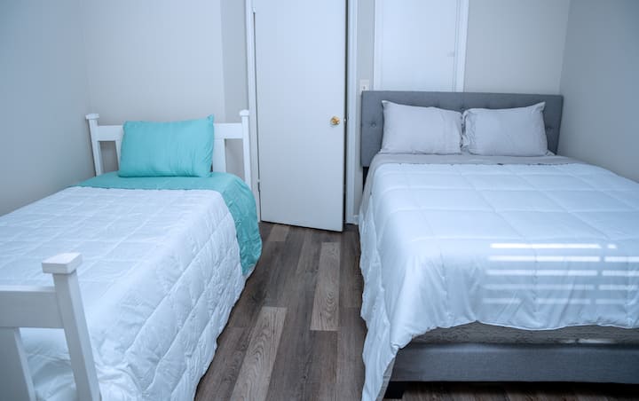 საძინებელი 1