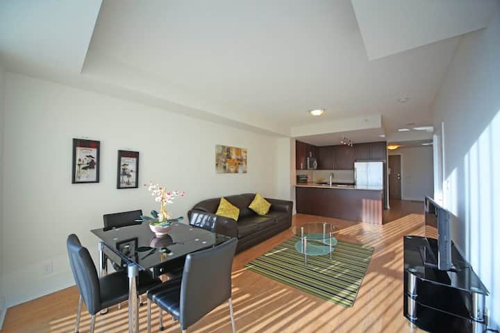 Professionally Managed Entire 1br Condo Sq1 G14 - Mississauga