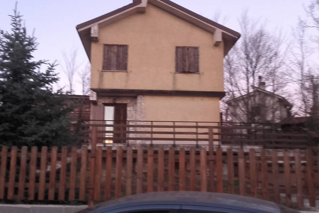 l esterno e la grandezza della casa