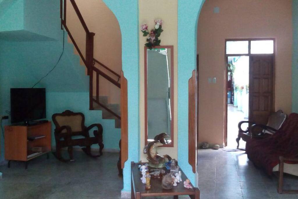 Sala y saleta.