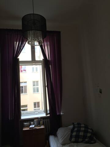 Cosy Room Near Turmstrasse In Moabit Apartments For Rent In Berlin Berlin Germany