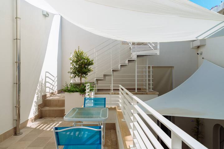 Y ARCILLOS LUXURY ROOMS gallery image 5