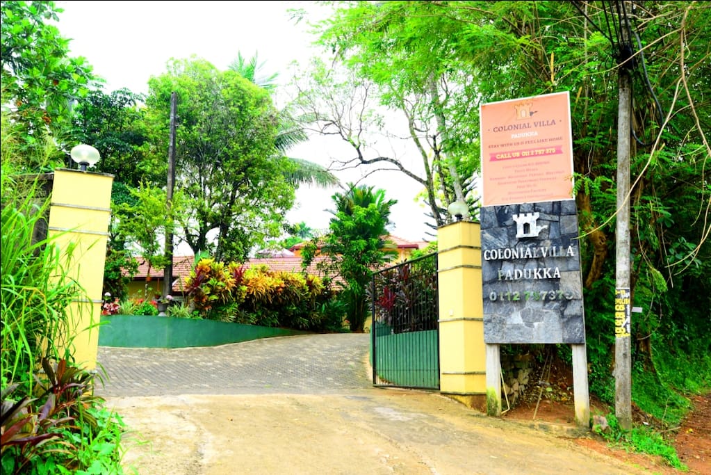 Colonial Villa Entrance