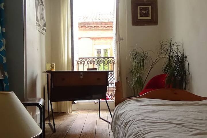 Airbnb Les Chalets Toulouse Vacation Rentals Places To