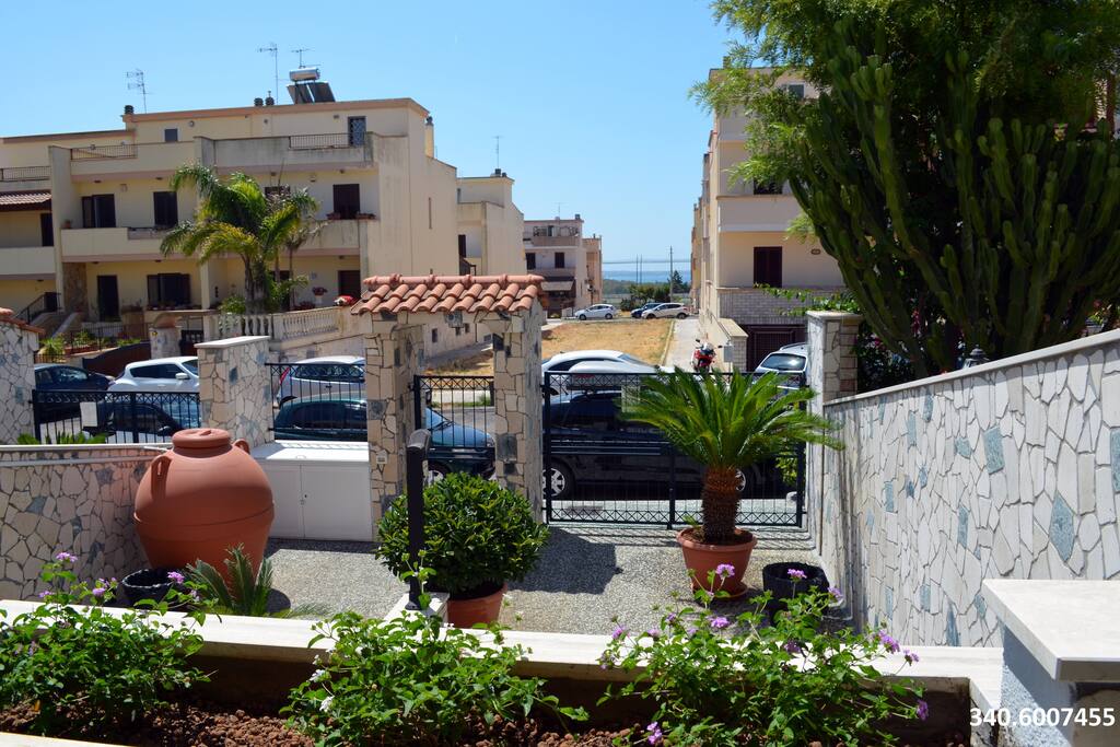 FRONTE CASA