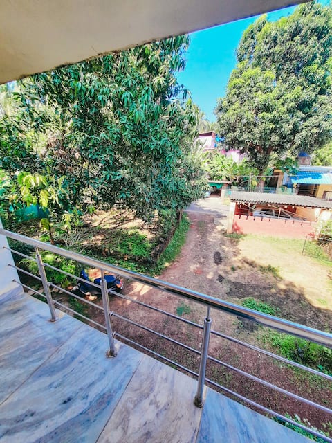 Home For You 5km from Dabolim Airport Goa.