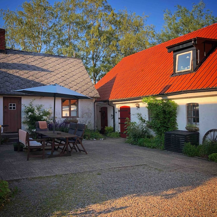 Rural in the old barn Guesthouses for Rent in Ystad V