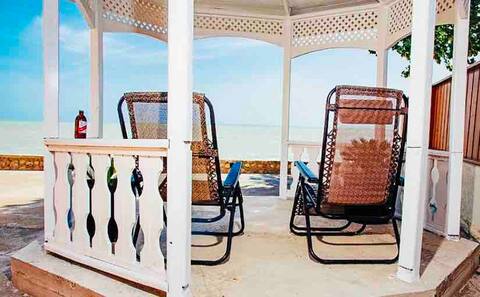 Robbi's Beach House