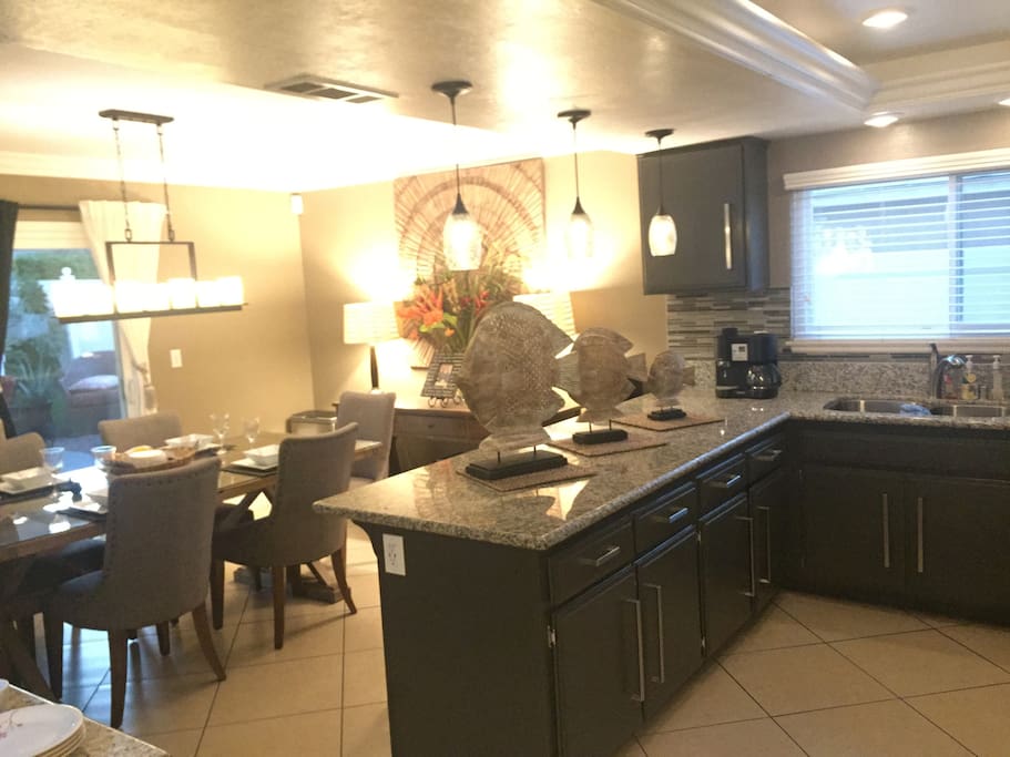 Kitchen / Dinning